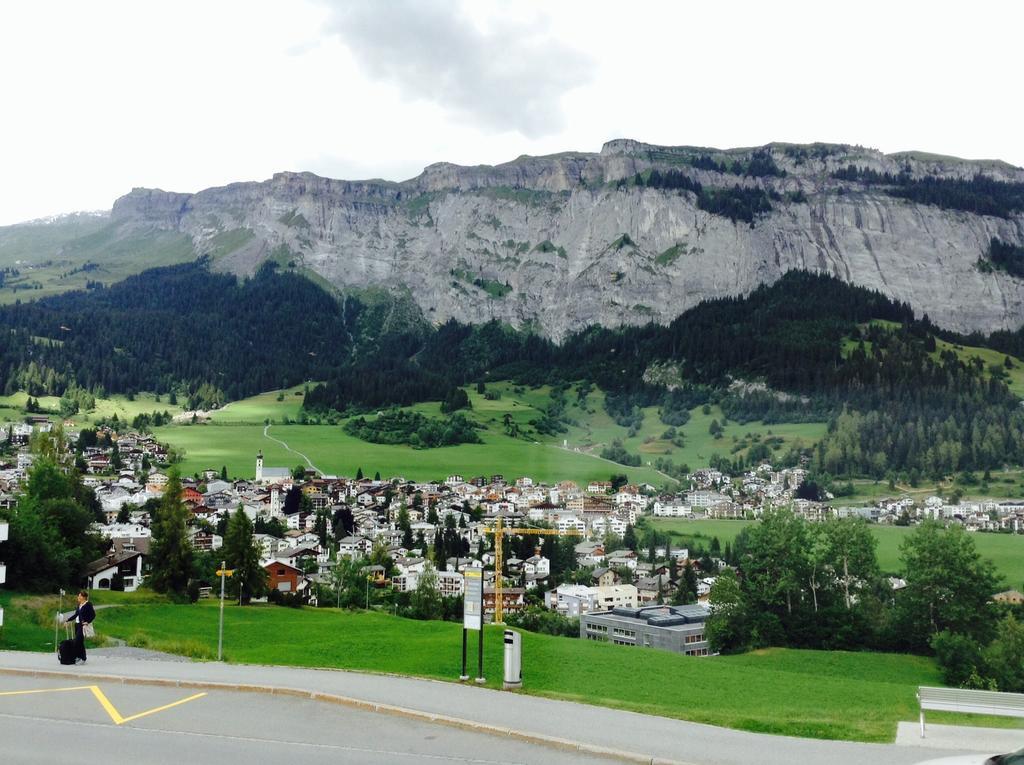Hotel Restaurant Chesa Flims Exteriör bild